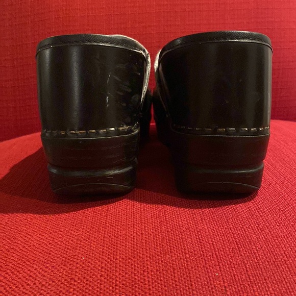 Dansko Clog - Picture 4 of 7